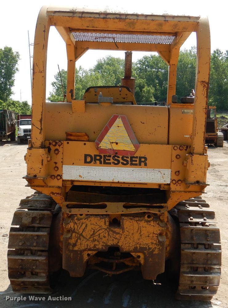 image for item DM0022 Dresser 175C  track loader