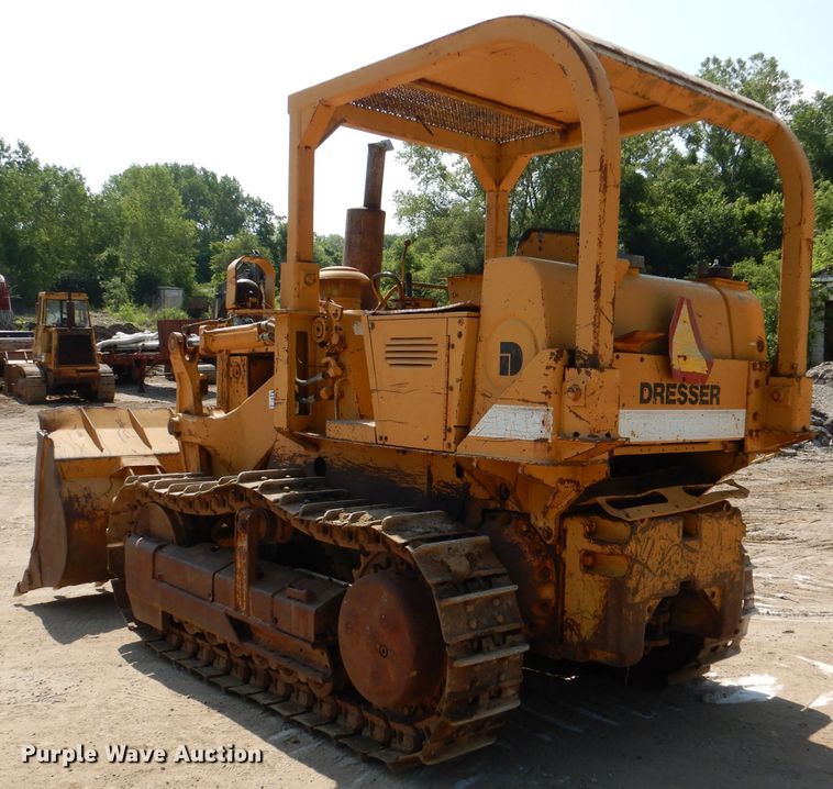 image for item DM0022 Dresser 175C  track loader