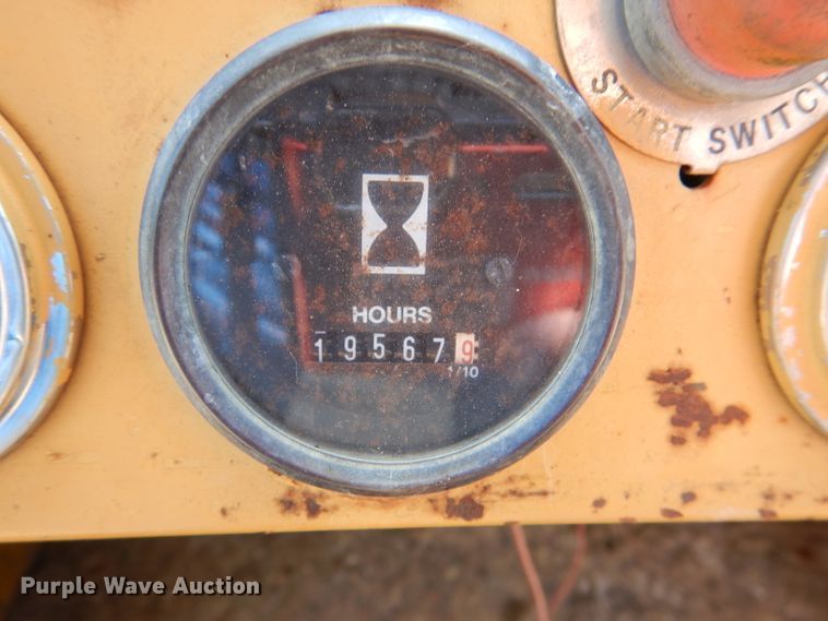 image for item DM0022 Dresser 175C  track loader