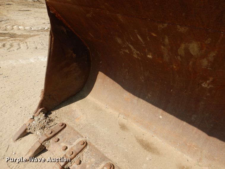 image for item DM0022 Dresser 175C  track loader