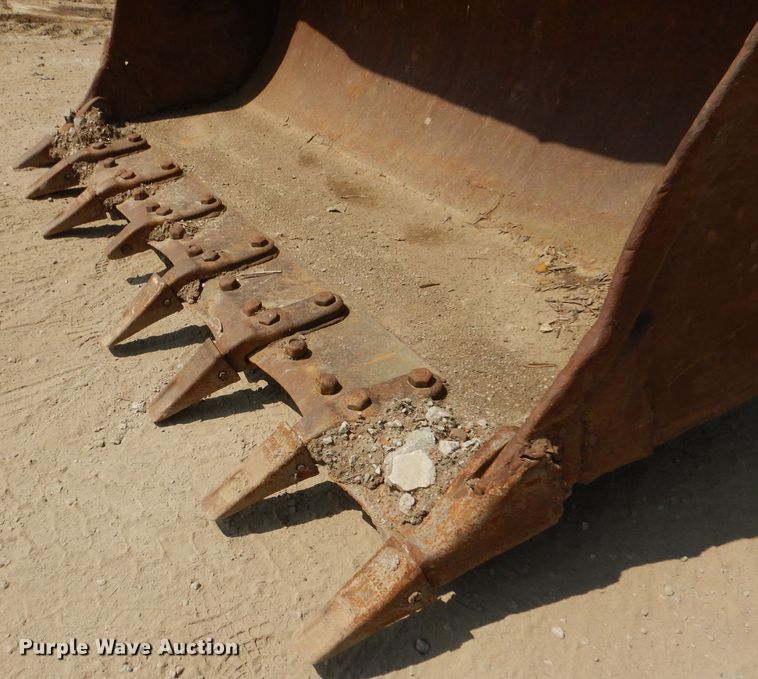 image for item DM0022 Dresser 175C  track loader