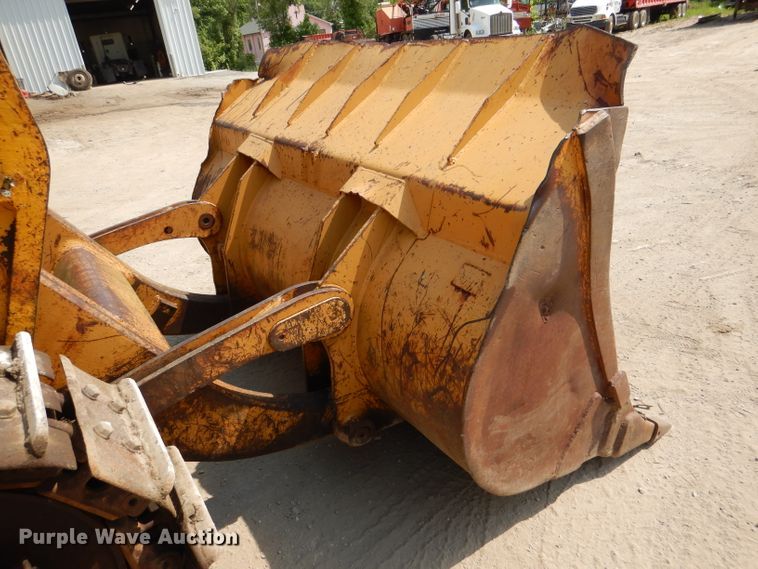 image for item DM0022 Dresser 175C  track loader