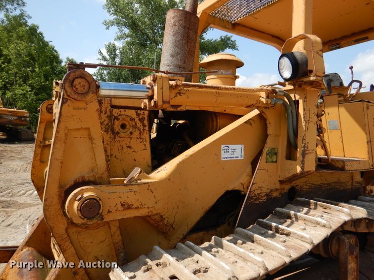 image for item DM0022 Dresser 175C  track loader