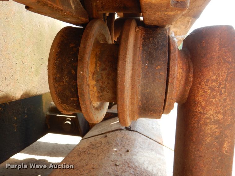 image for item DM0022 Dresser 175C  track loader