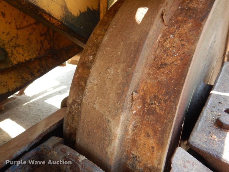 image for item DM0022 Dresser 175C  track loader