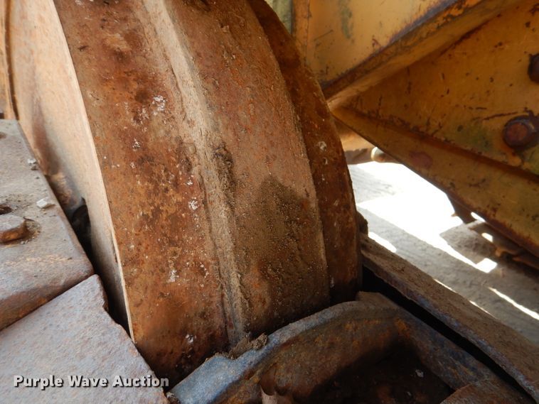 image for item DM0022 Dresser 175C  track loader