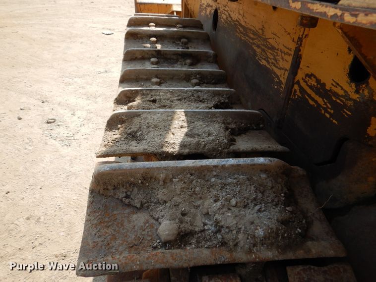 image for item DM0022 Dresser 175C  track loader