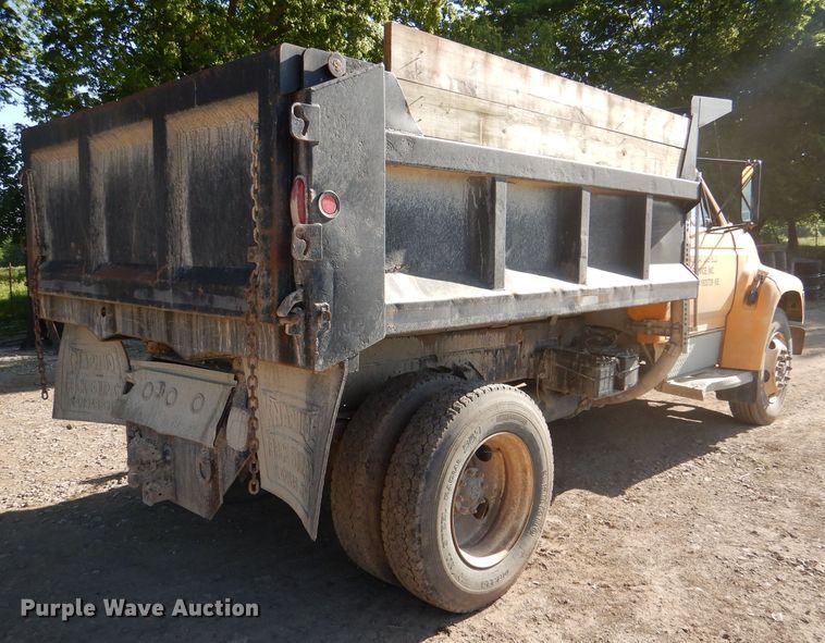 image for item DM0024 1998 Ford F800  dump truck