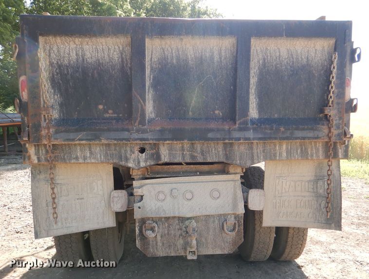 image for item DM0024 1998 Ford F800  dump truck