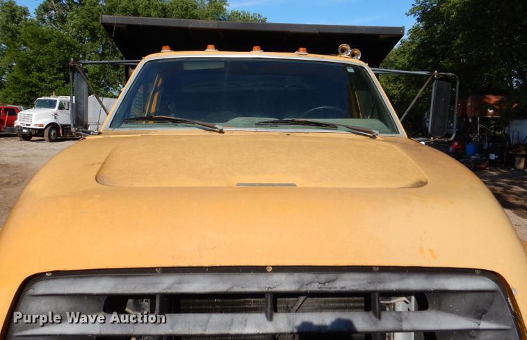 image for item DM0024 1998 Ford F800  dump truck