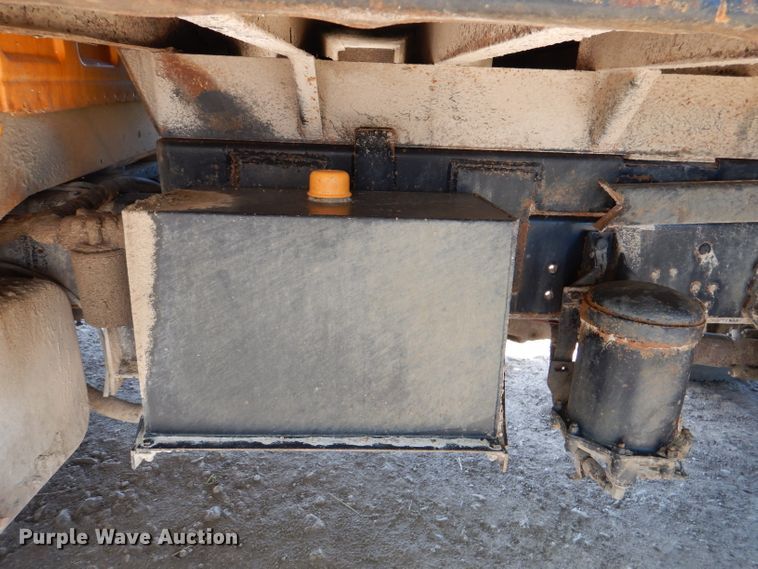 image for item DM0024 1998 Ford F800  dump truck