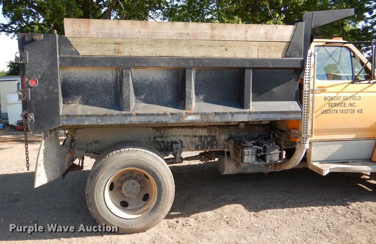 image for item DM0024 1998 Ford F800  dump truck