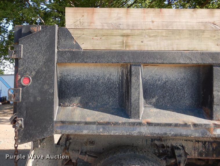 image for item DM0024 1998 Ford F800  dump truck