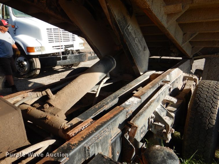 image for item DM0024 1998 Ford F800  dump truck