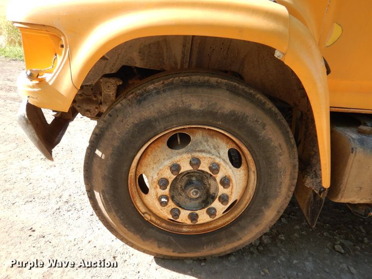 image for item DM0024 1998 Ford F800  dump truck