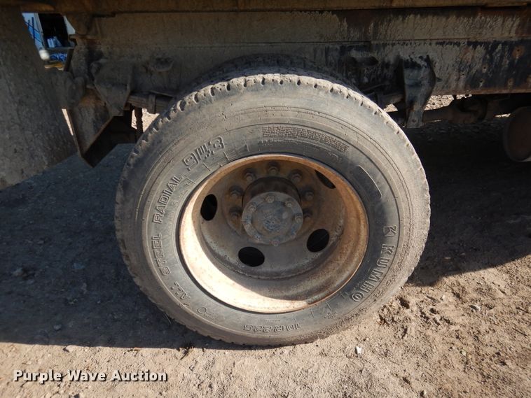 image for item DM0024 1998 Ford F800  dump truck