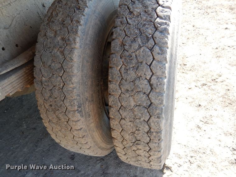 image for item DM0024 1998 Ford F800  dump truck