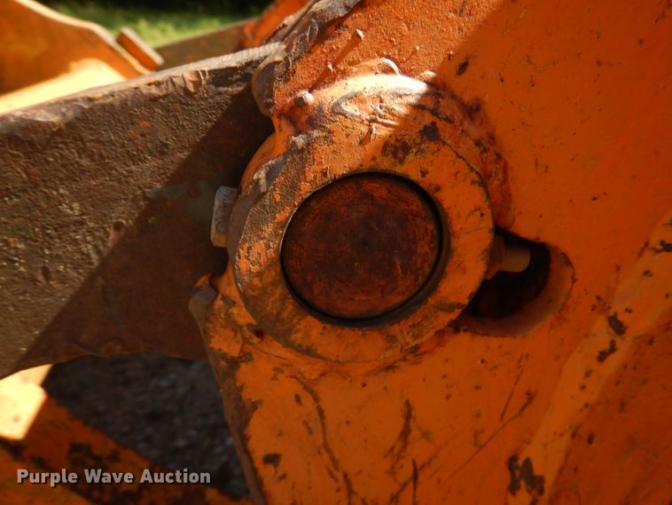 image for item DM0025 1985 International 100E  track loader