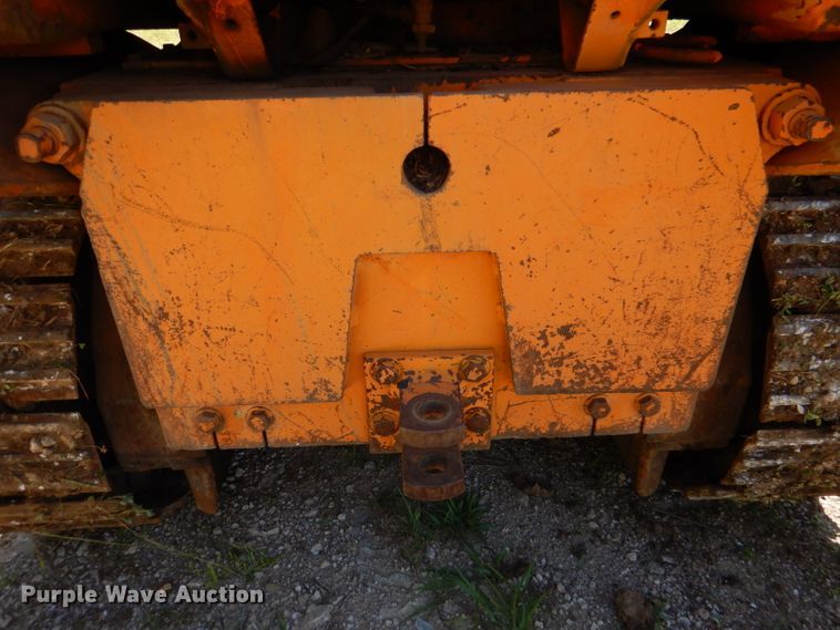 image for item DM0025 1985 International 100E  track loader