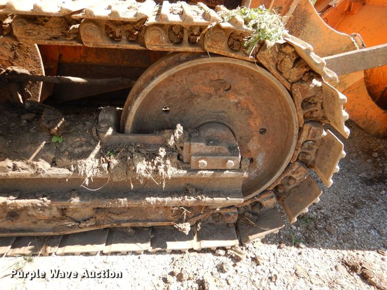 image for item DM0025 1985 International 100E  track loader