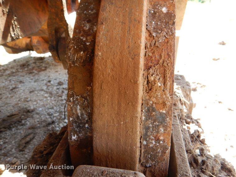 image for item DM0025 1985 International 100E  track loader