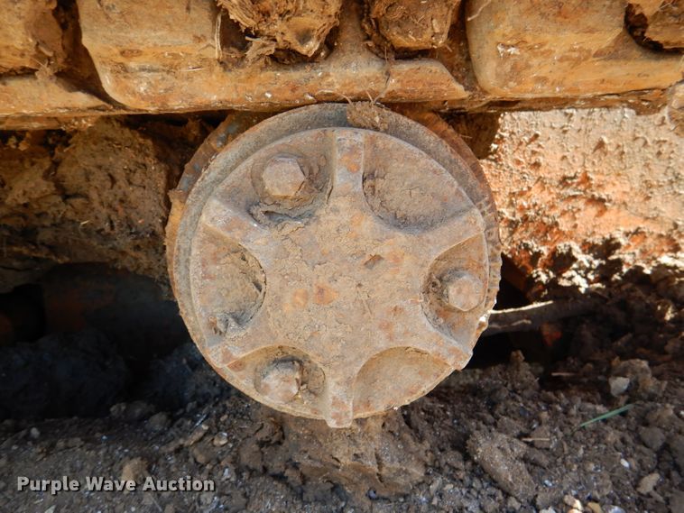 image for item DM0025 1985 International 100E  track loader