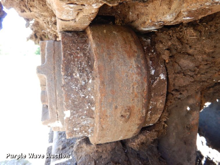 image for item DM0025 1985 International 100E  track loader