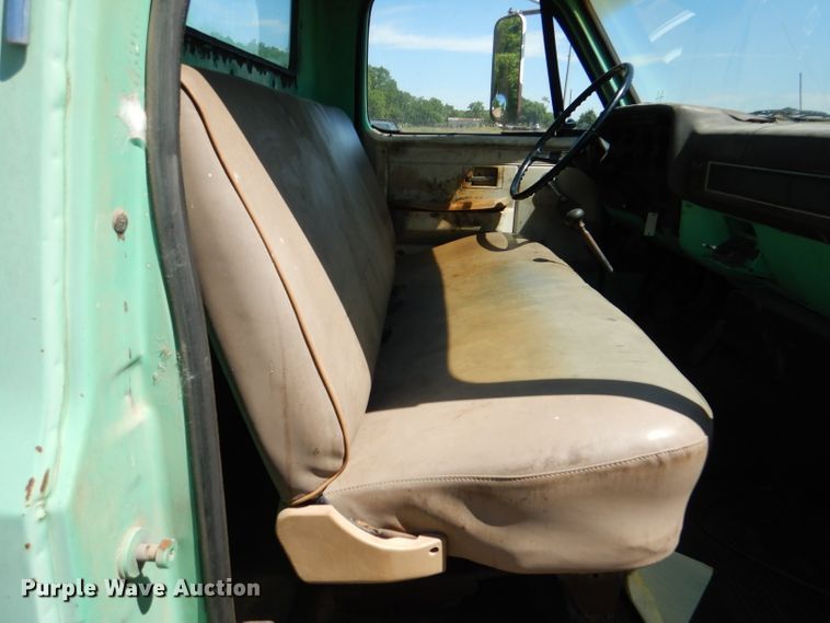 image for item DM0028 1986 Chevrolet C70  tank truck