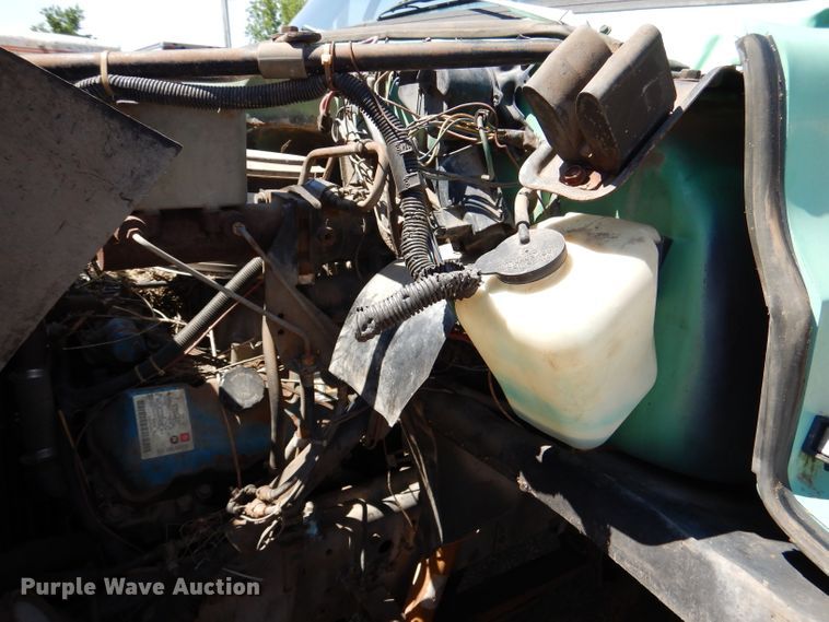 image for item DM0028 1986 Chevrolet C70  tank truck