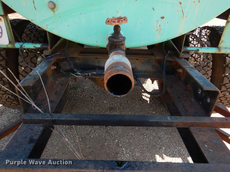 image for item DM0028 1986 Chevrolet C70  tank truck