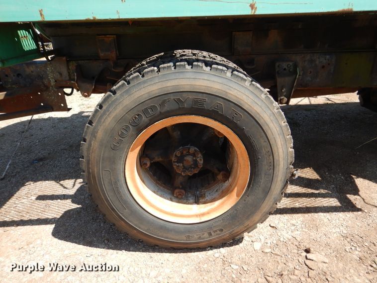 image for item DM0028 1986 Chevrolet C70  tank truck