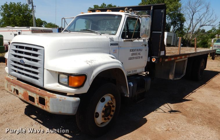 image for item DM0029 1998 Ford F800  flatbed truck