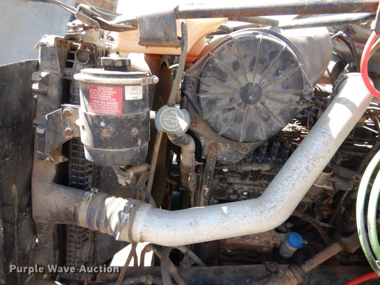 image for item DM0029 1998 Ford F800  flatbed truck