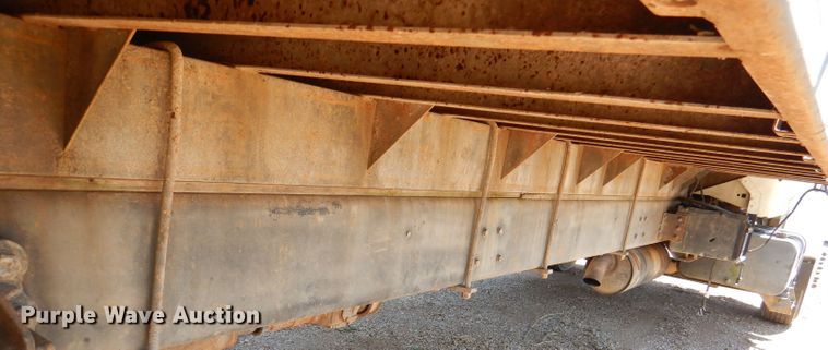 image for item DM0029 1998 Ford F800  flatbed truck