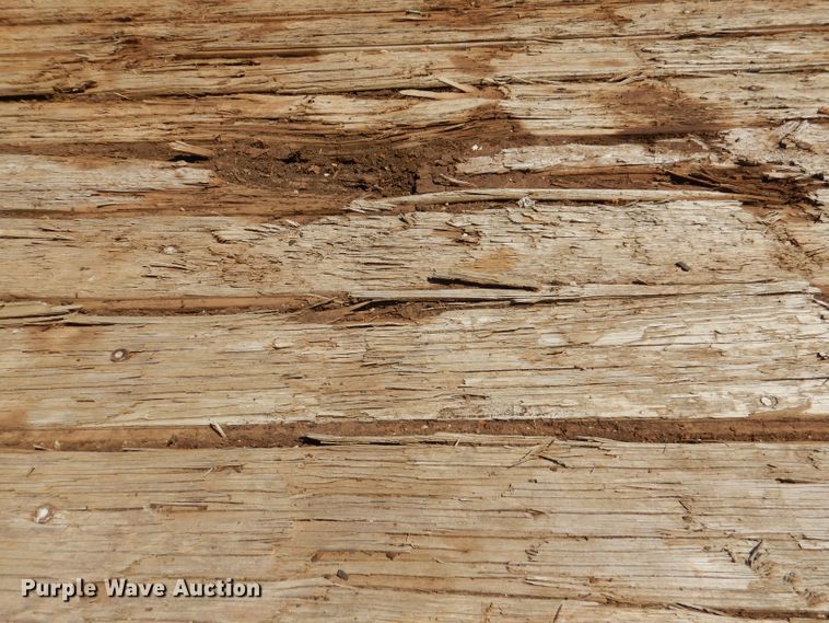 image for item DM0029 1998 Ford F800  flatbed truck