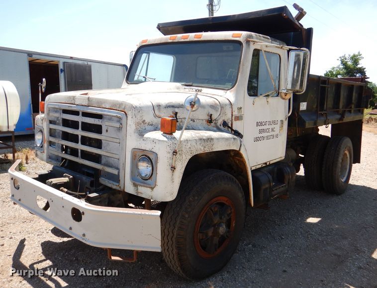 image for item DM0030 1986 International 1754  dump truck