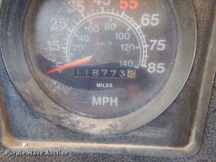 image for item DM0030 1986 International 1754  dump truck