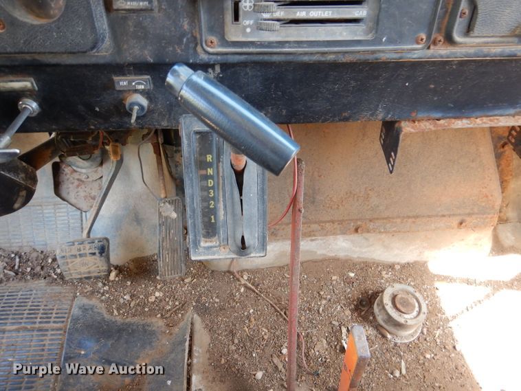 image for item DM0030 1986 International 1754  dump truck