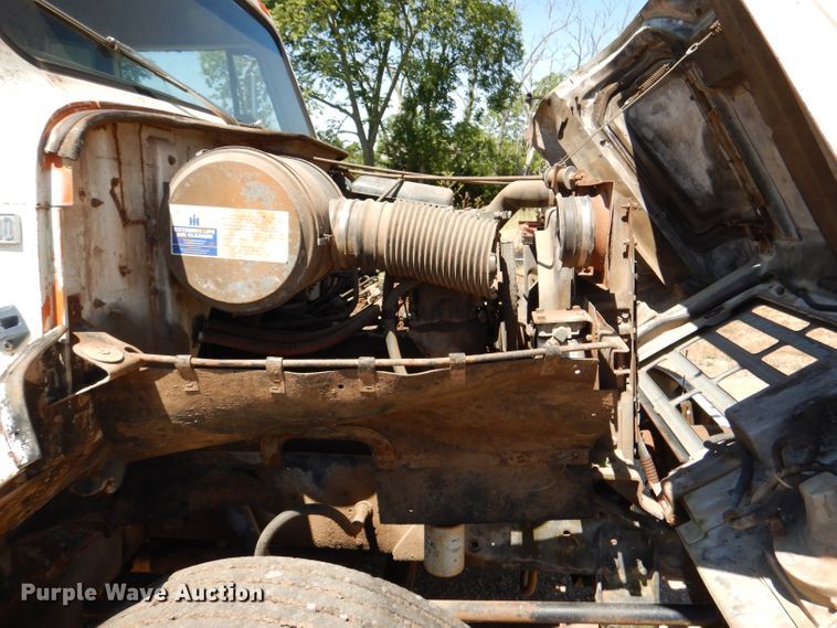 image for item DM0030 1986 International 1754  dump truck