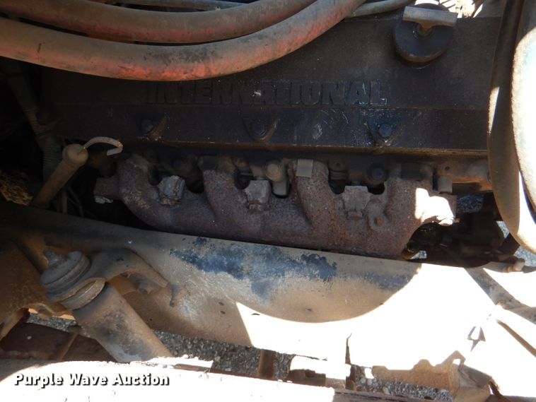 image for item DM0030 1986 International 1754  dump truck