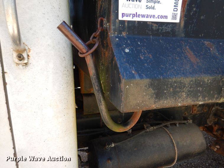 image for item DM0030 1986 International 1754  dump truck