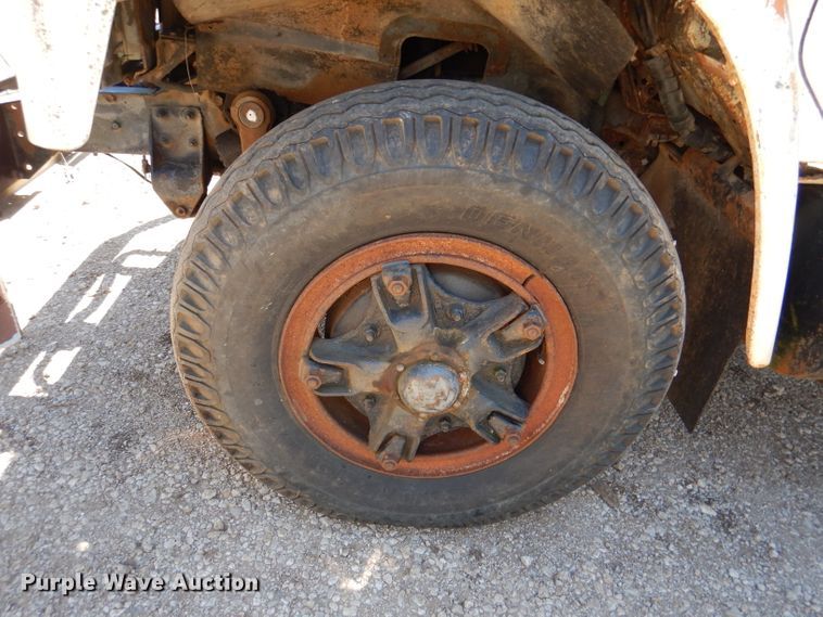 image for item DM0030 1986 International 1754  dump truck