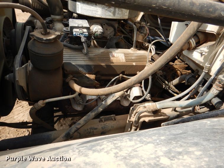 image for item DM0071 1993 GMC TopKick  flatbed truck