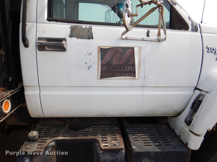 image for item DM0071 1993 GMC TopKick  flatbed truck