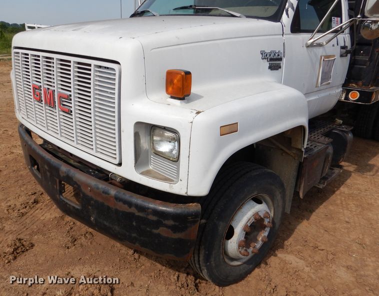image for item DM0071 1993 GMC TopKick  flatbed truck