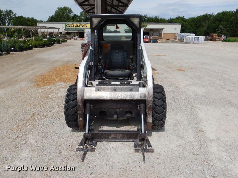 image for item DM0073 2012 Bobcat S185  skid steer loader