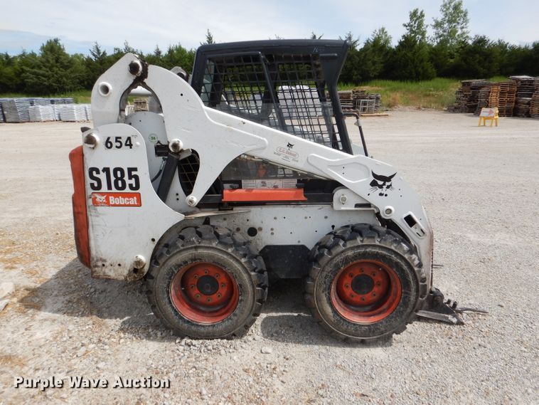 image for item DM0073 2012 Bobcat S185  skid steer loader