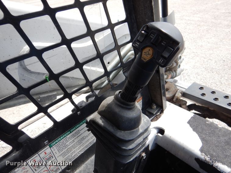 image for item DM0073 2012 Bobcat S185  skid steer loader