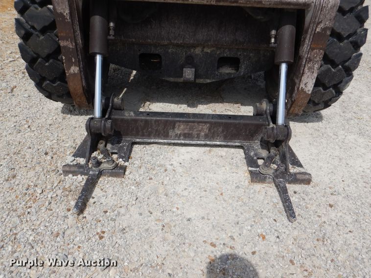 image for item DM0073 2012 Bobcat S185  skid steer loader