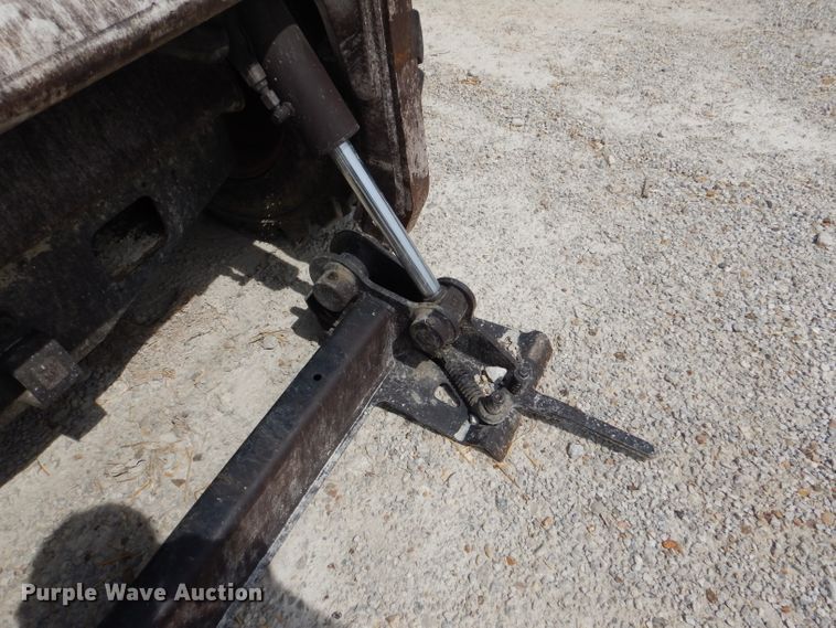 image for item DM0073 2012 Bobcat S185  skid steer loader